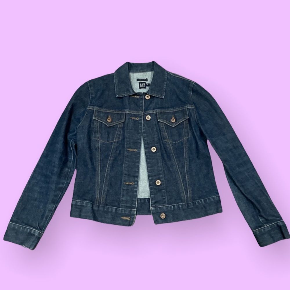 Gap jean jacket dark wash size Small